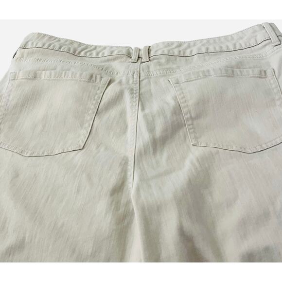GLORIA VANDERBILT KHAKI SLIMMING CAPRIS, WOMENS, 16, BEIGE KHAKI, CUFFS W/DECOR - Picture 5 of 12